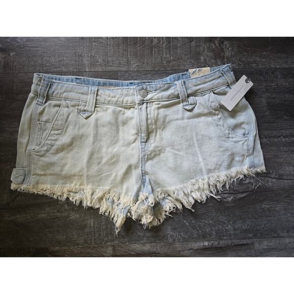 New Anthropologie Pilcro Denim Shortie Shorts - 29 Waist - Picture 6 of 6